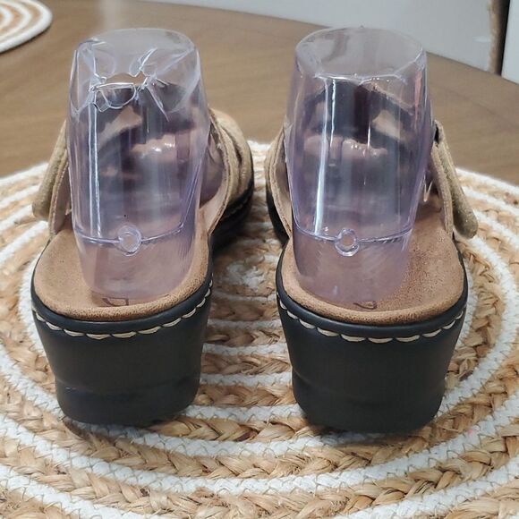 CLARKS Lexi Dill Bone Dune Leather Sandals Size 9N - Picture 3 of 9